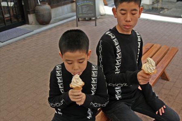 IMG_4825_edited-1_T_R