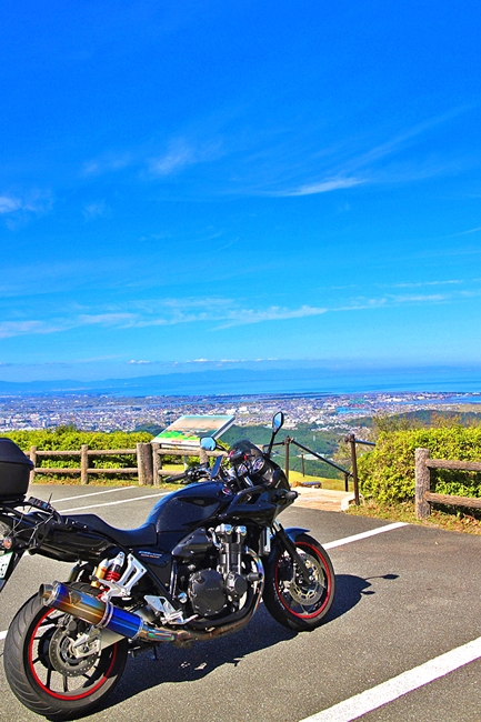 最高の天気の中 伊勢志摩ツーリングしてきました 1 まずは庭から始めました