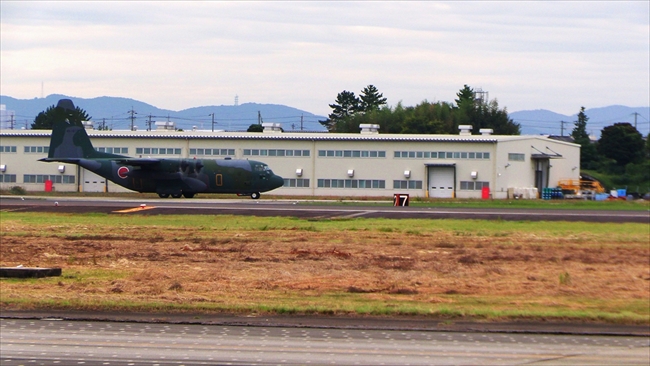 小牧基地でのC-130Hタキシングシーン