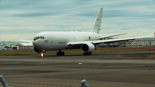 KC-767 タキシング 小牧基地