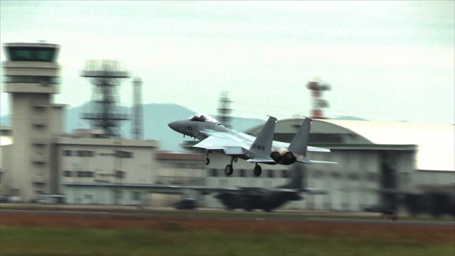 F-15離陸時のシーン(小牧基地)