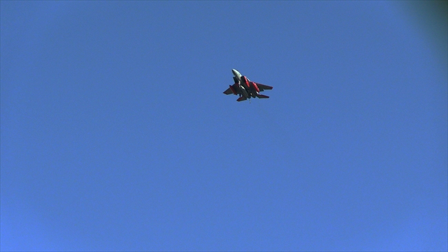 明野駐屯地記念行事　空自F-15　アレスティングフック展開