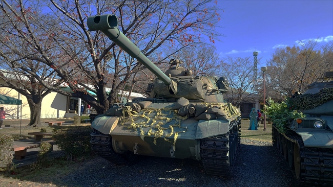 豊川駐屯地記念行事　古い戦車